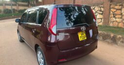 Toyota Passo Sette 2010