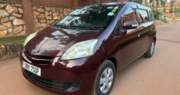 Toyota Passo Sette 2010