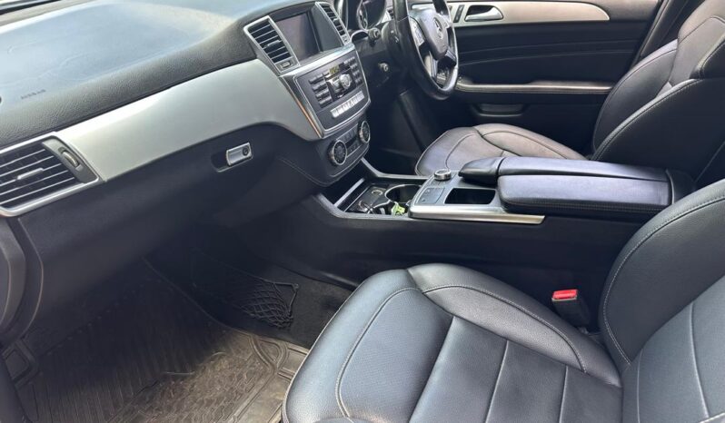 Mercedes-Benz GLE 2012 full