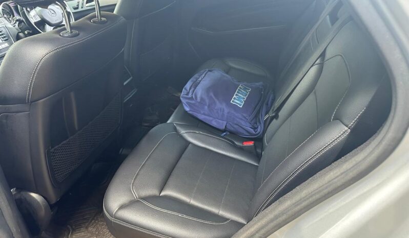 Mercedes-Benz GLE 2012 full