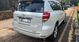 Toyota vanguard 2010