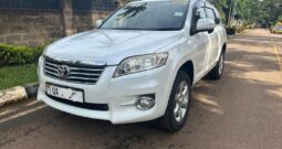 Toyota vanguard 2010